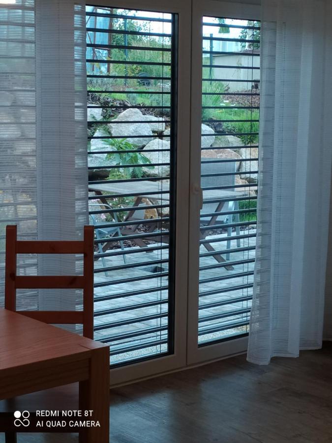 Апартаменты Apartman Eliska Vinohradni 200 Simonovice Экстерьер фото