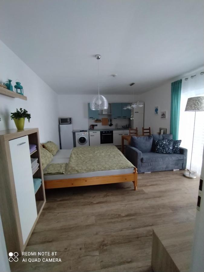 Апартаменты Apartman Eliska Vinohradni 200 Simonovice Экстерьер фото